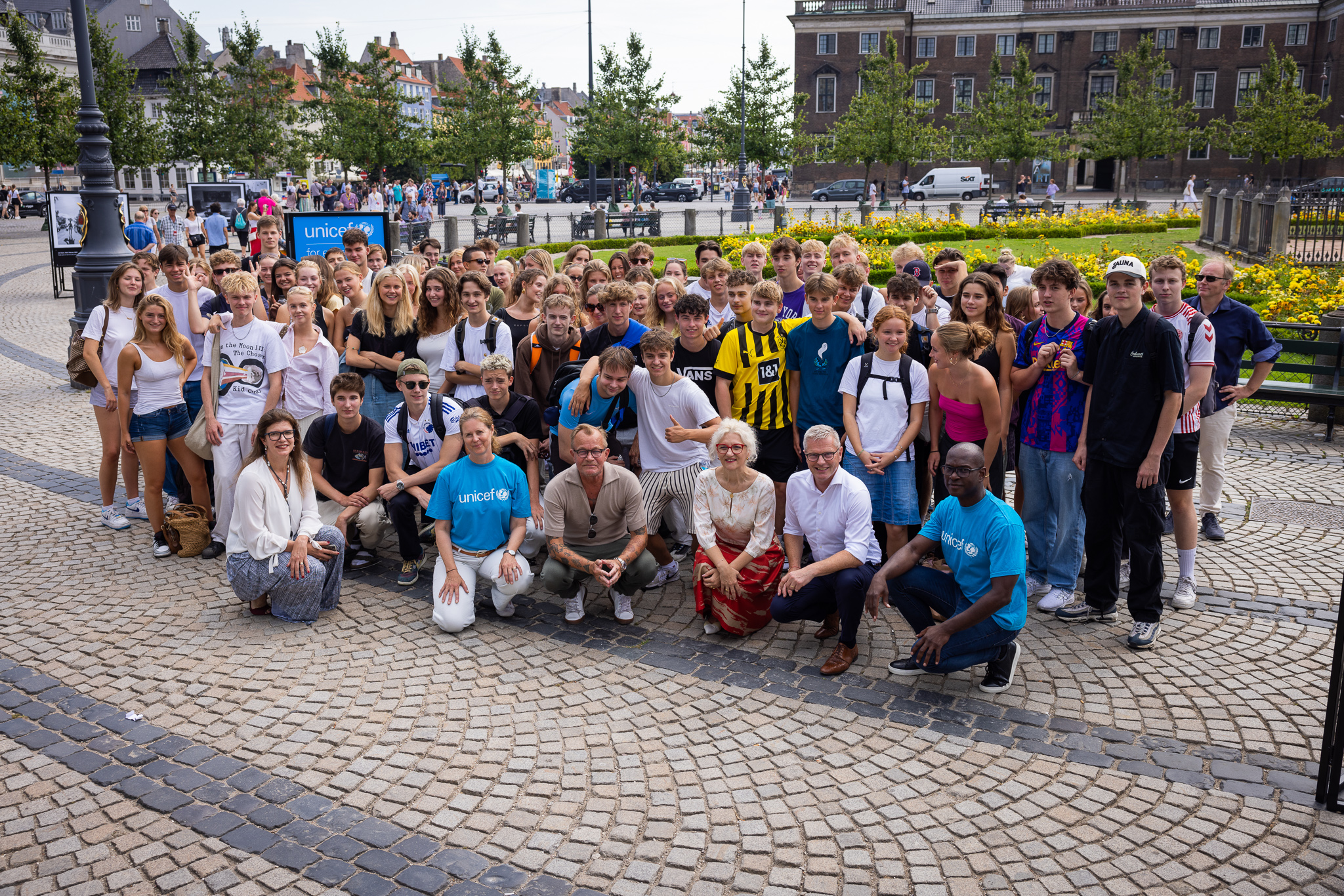 3.k, 3.c og 2.k deltog i en fernisering i anledningen af UNICEF SUPPLY DIVISION 60 års jubilæum i Danmark
